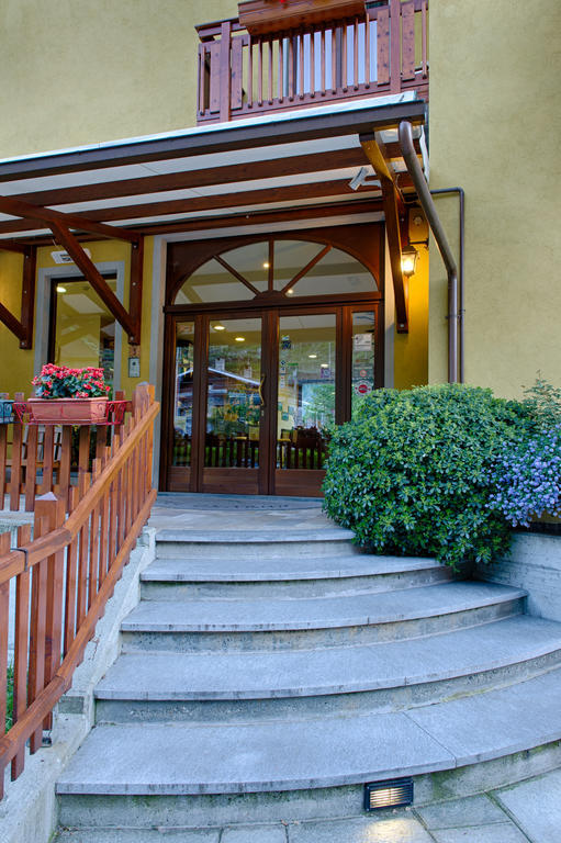 Crabun Hotel Pont-Saint-Martin Exterior foto